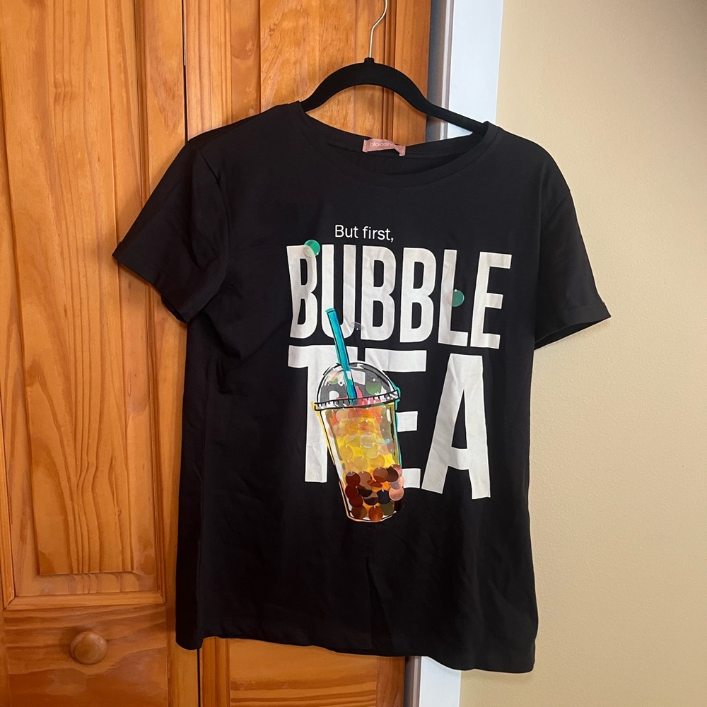 Black Bubble Tea Graphic T-Shirt with Sequins NWT Size M/L